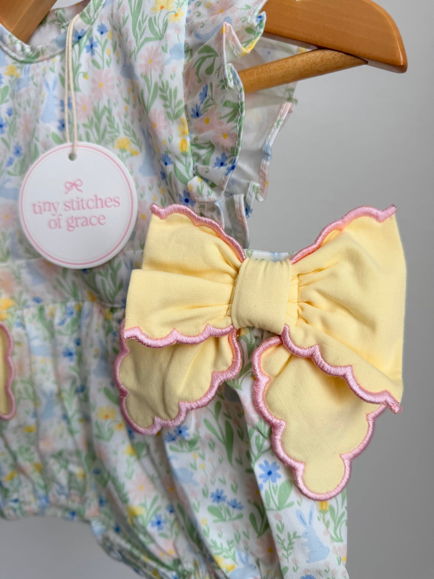 Scalloped Easter Bubble